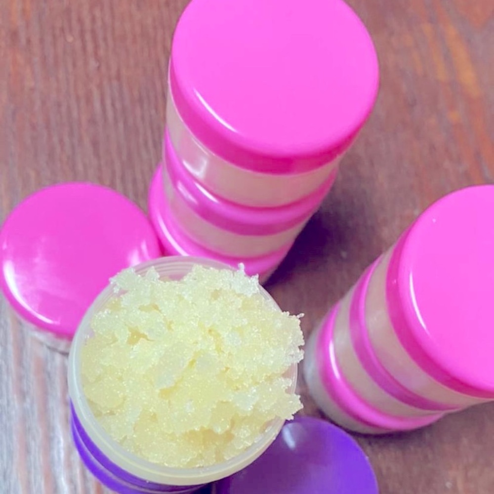 Lemon & Honey Lipscrubs